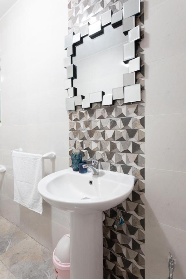 מסידה F3 Room 3, Private Room Two Single Beds Shared Bathroom מראה חיצוני תמונה