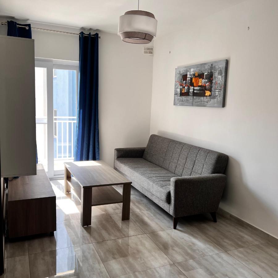 מסידה F3 Room 3, Private Room Two Single Beds Shared Bathroom מראה חיצוני תמונה